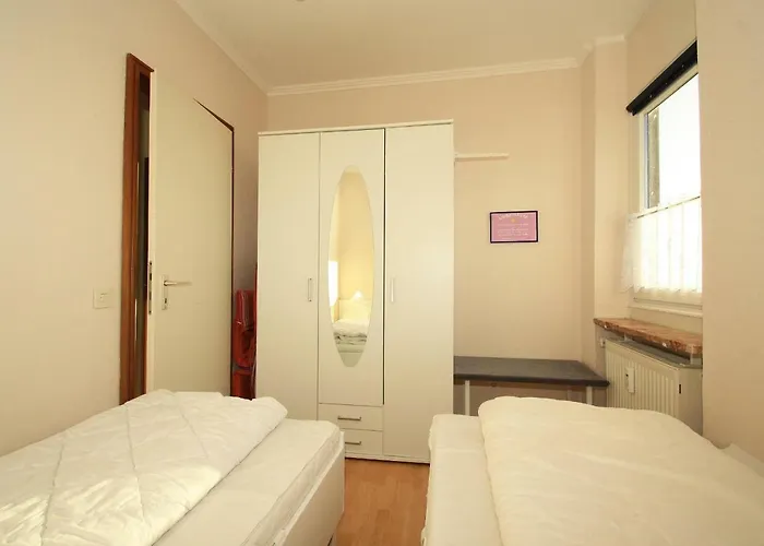 Vier Jahreszeiten 1-85 * Großenbrode